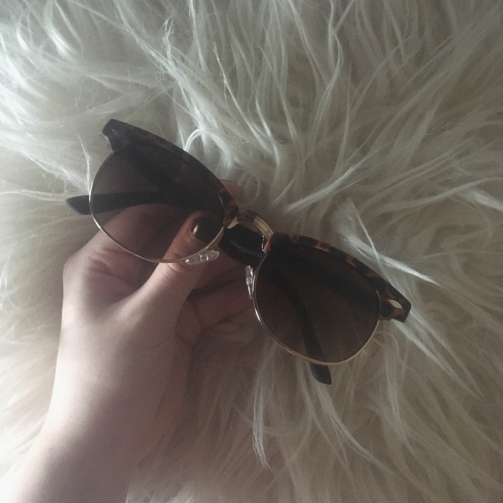 Leopard Print Sunglasses